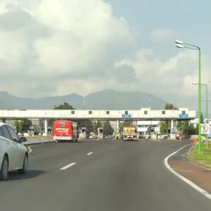 Toma de casetas: entre la protesta y el negocio